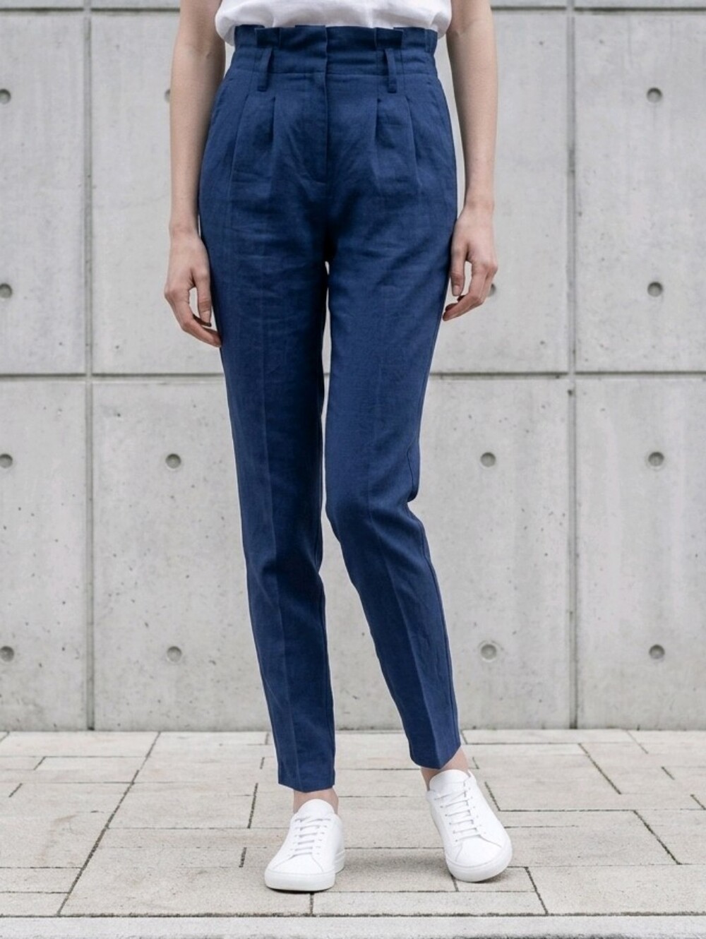 Indigo Rein Paperbag Waist Pants Navy High Rise Crop Pants 1 Minimalist Tailored